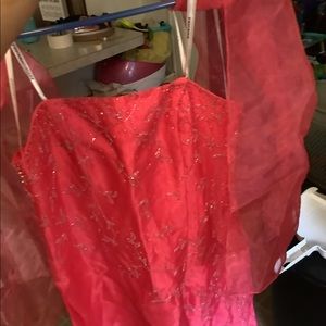Pink/red prom dress. Has tag still!!